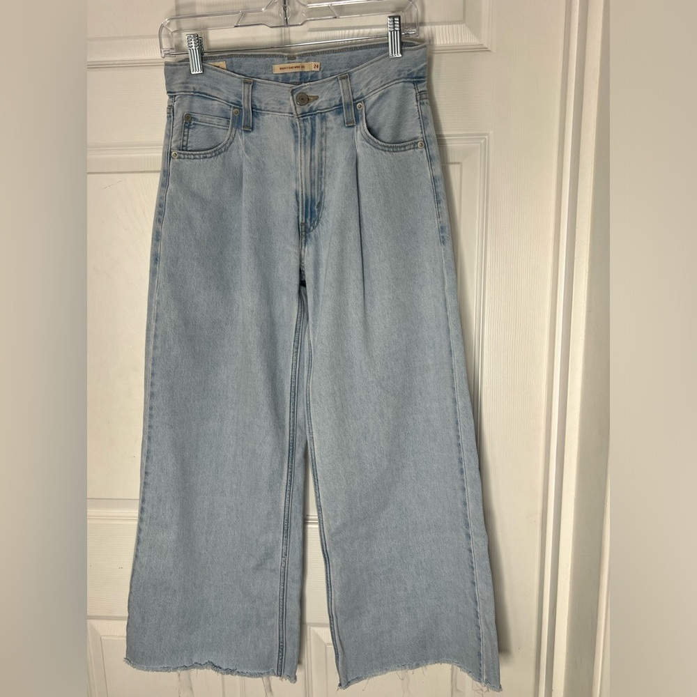 Levi’s Baggy Dad Wide Legs Sz 24